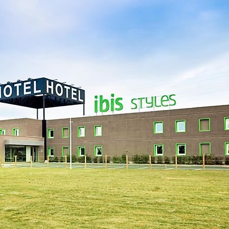 Hotel Ibis Styles Lleida Torrefarrera Екстер'єр фото