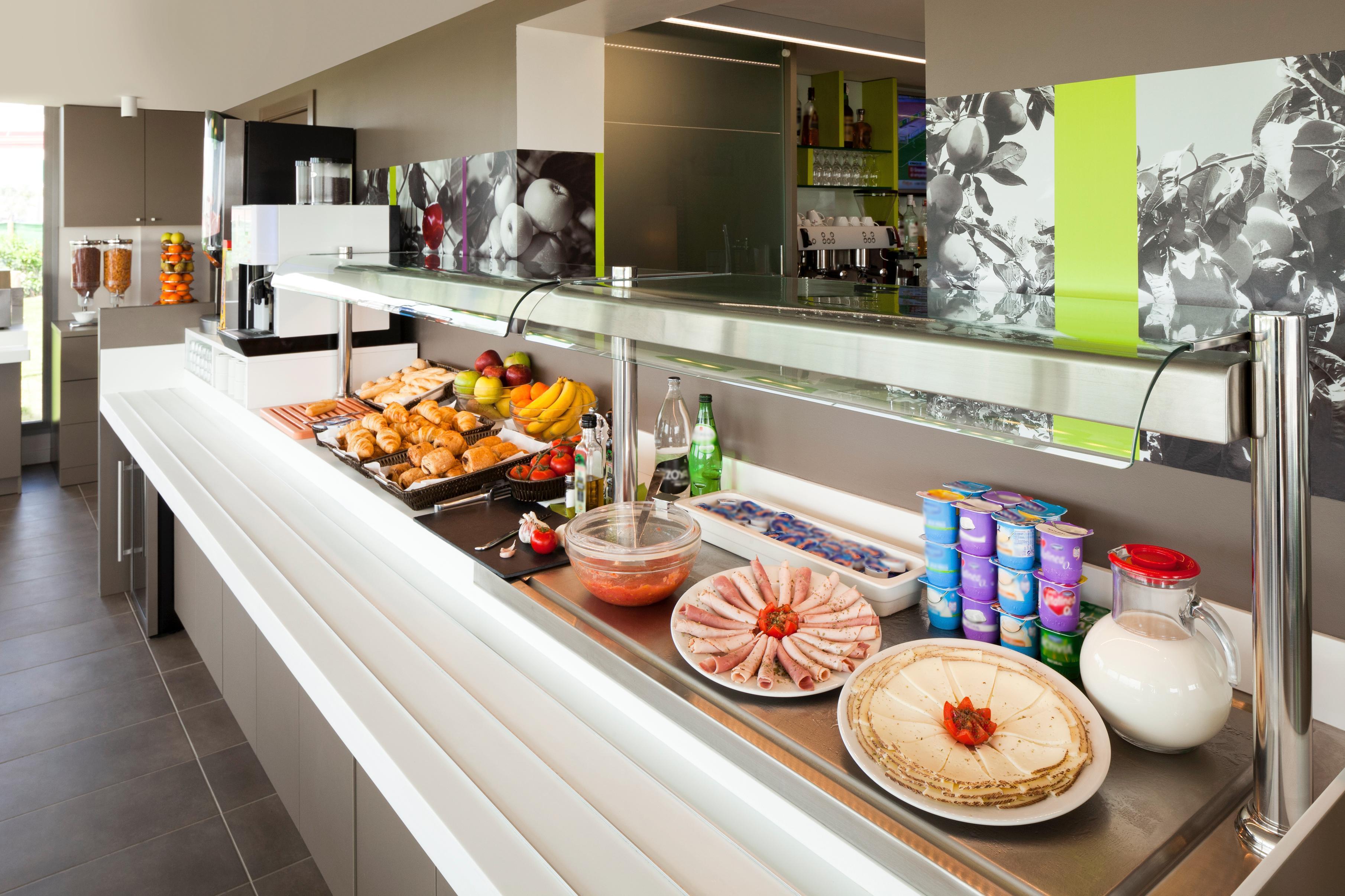 Hotel Ibis Styles Lleida Torrefarrera Екстер'єр фото