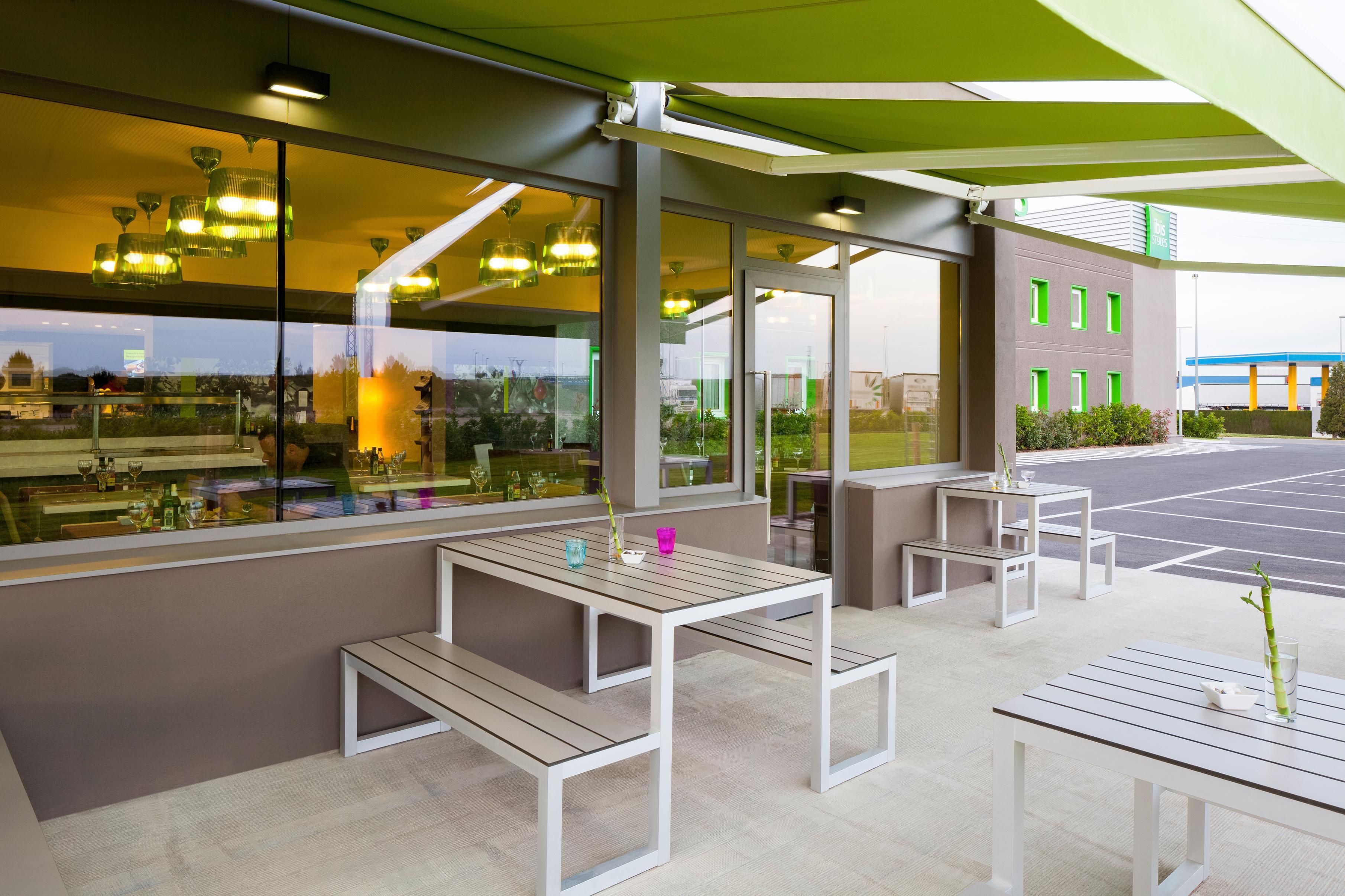 Hotel Ibis Styles Lleida Torrefarrera Екстер'єр фото