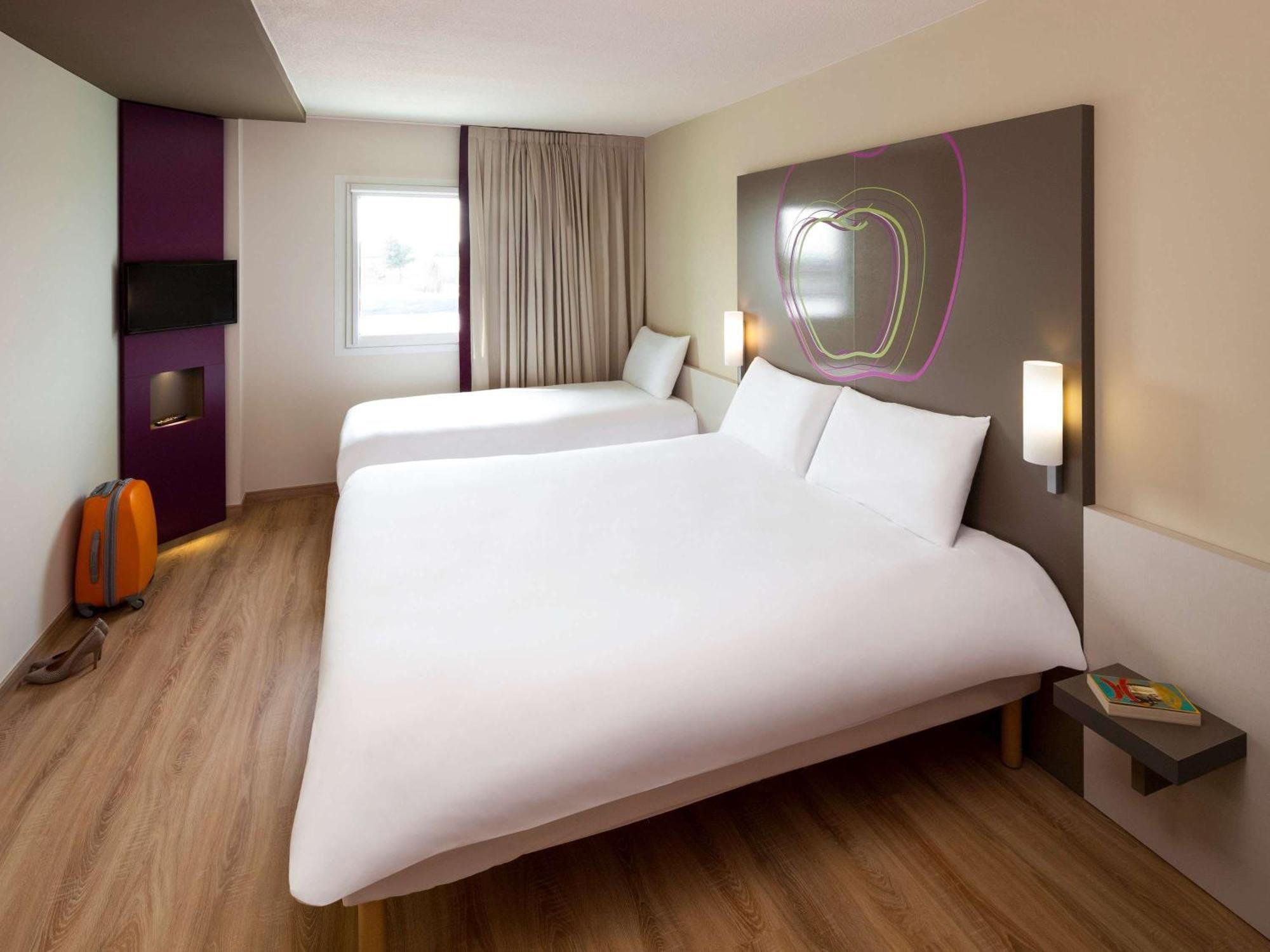 Hotel Ibis Styles Lleida Torrefarrera Екстер'єр фото